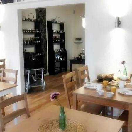 ゲストハウス Regina